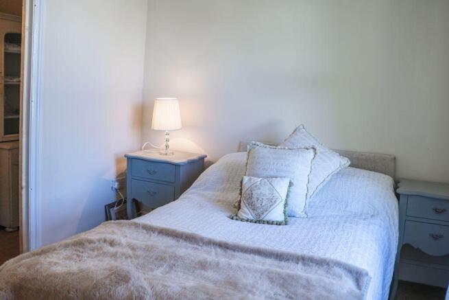 Bedroom 1 (Double)