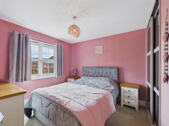 3 bed Semi-Detached for sale Image 12