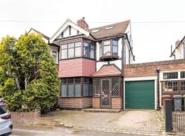 4, Dean Gardens, London E17 3QP