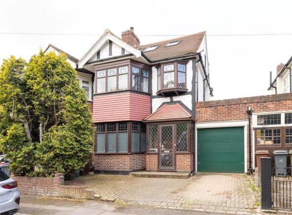 Dean Gardens, E17