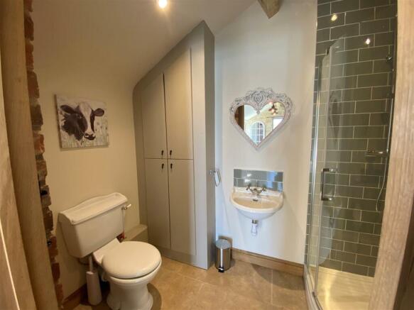 Shower Room WC