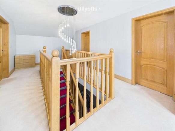 3 bed Detached for sale Image 8