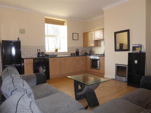 Open Plan Living Room / Kitchen