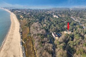 18, 4 Pinebeach Court, Beach Road, Poole BH13 7BX