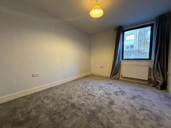 BEDROOM EB .JPG