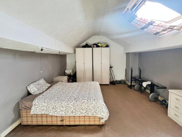 4 bed Terraced for sale Image 11