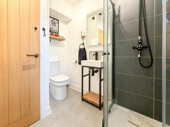2 bed Cottage for sale Image 10