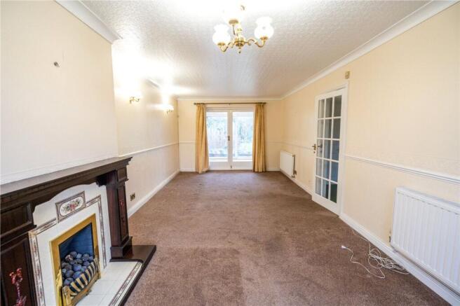 Living Room (2)