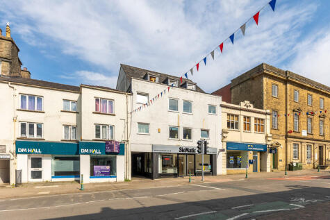 Flat 3, 85-87 Stricklandgate, Kendal, Cumbria, LA9 4RA