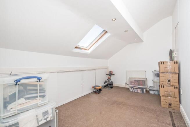 4 bed Terraced for sale Image 10
