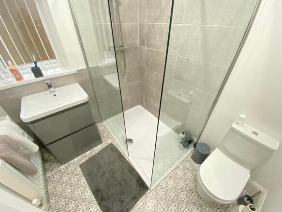 Double Shower Room