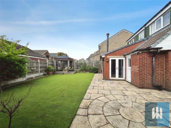 5 bed Detached for sale Image 11