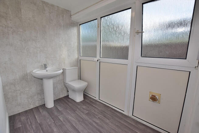 3 bed Semi-Detached for sale Image 9
