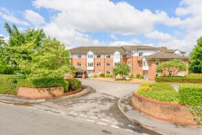 20, Cedar Court, Crockford Park Road, Addlestone KT15 2LQ