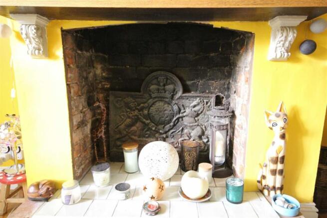 SITTING ROOM