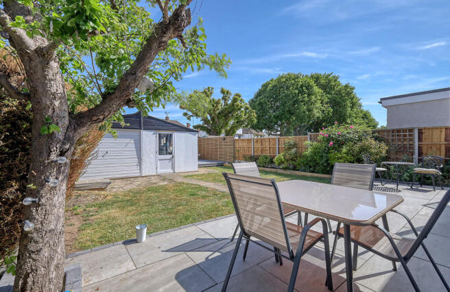 6 Winsford Garden...