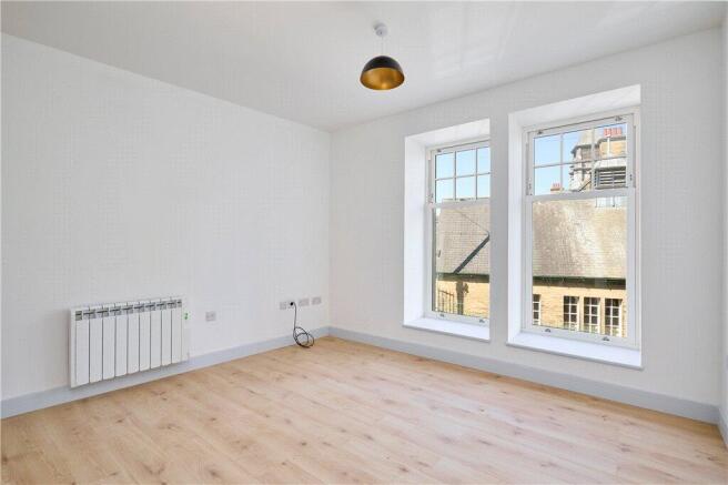 1 bed Apartment to rent Image 4