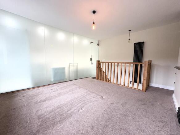 1 bed Terraced to rent Image 7
