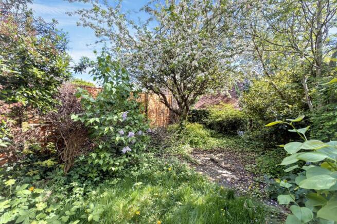 38 Redston Road, Crouch End, London, N8 7HJ