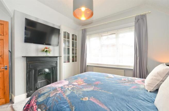 Bedroom 1.JPG