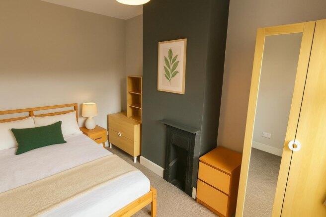 essex-street-nn2-6dr-1015350