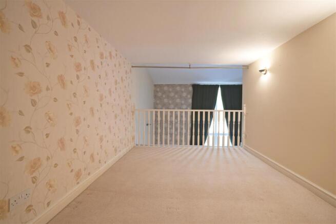 2 bed Apartment for sale Image 8