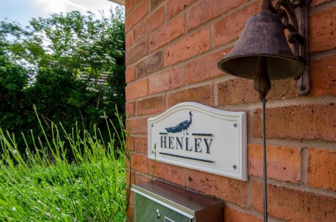 Henley External-4.jpg