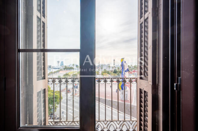 Magnifico-piso-con-vistas-al-mar-en-edificio-co...