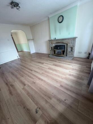3 bed Semi-Detached to rent Image 6