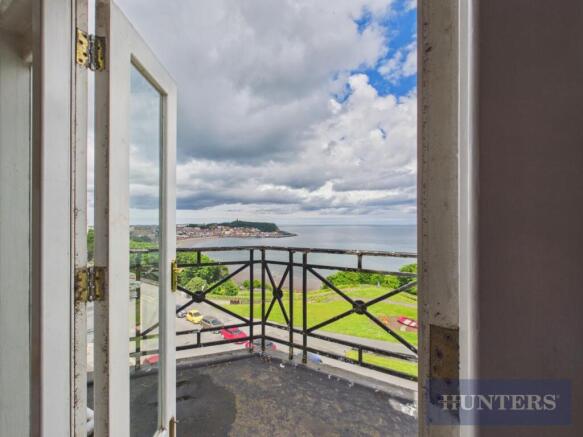 2 bed Flat for sale Image 4