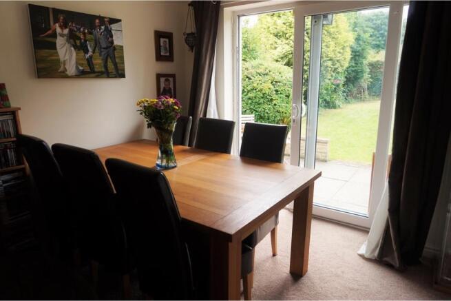 Lounge/Dining Room