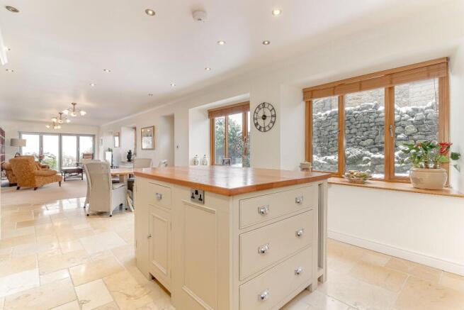 Living Dining Kitchen - E.jpg