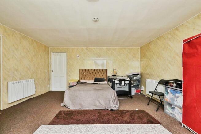 1 bed Ground Flat for sale Image 8