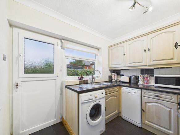2 bed Detached Bungalow for sale Image 4