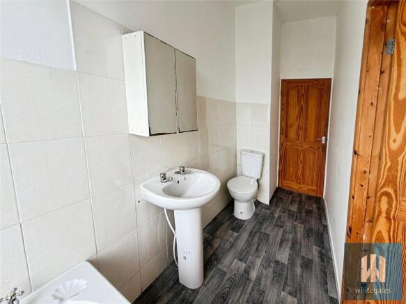 2 bed Terraced to rent Image 10