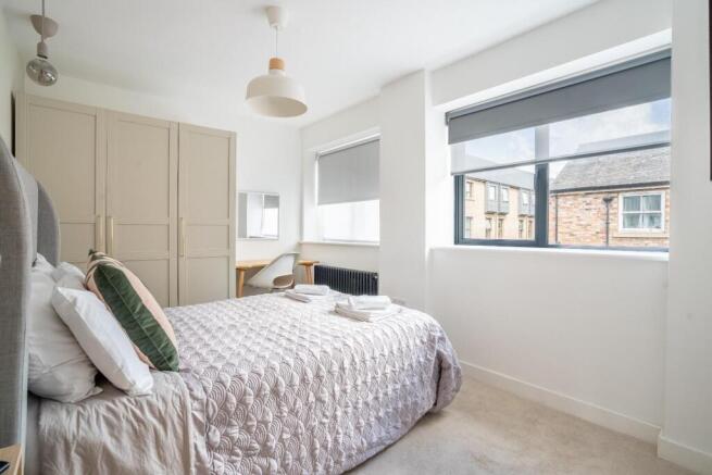 6 bed Block of Apartments for sale Image 11