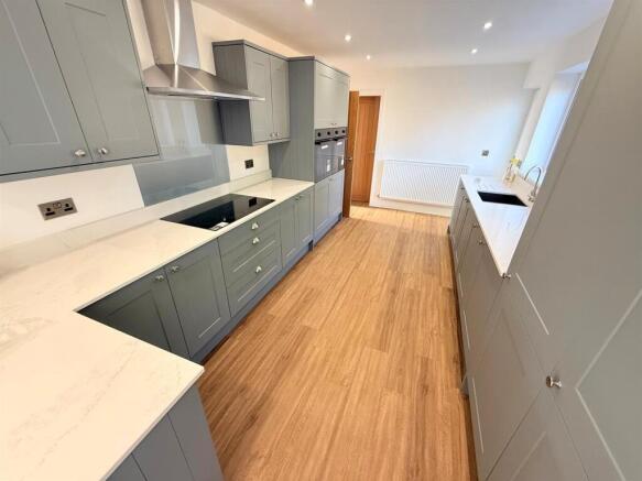 Kitchen/Breakfast Room