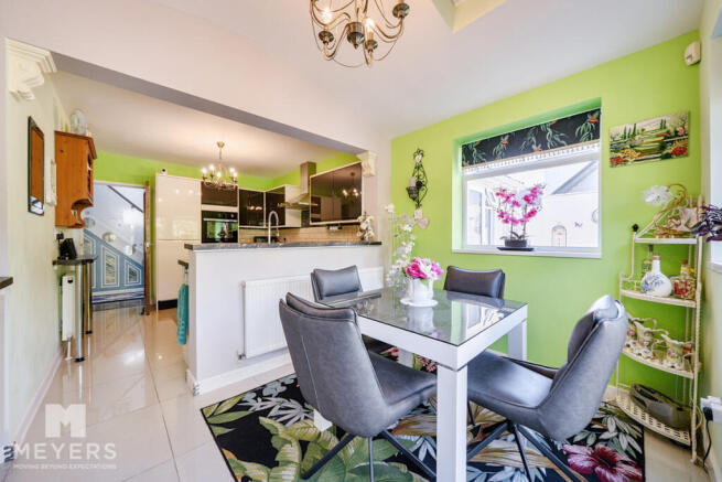 Morden Avenue, Ferndown, BH22 8 photo 4