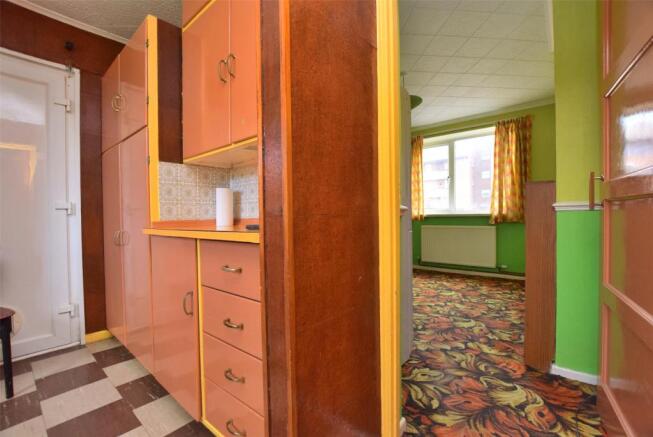 Kitchen to Dining room