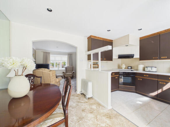 3 bed Detached for sale Image 6