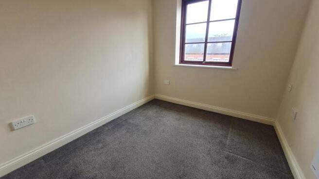 2 bed Flat to rent Image 9