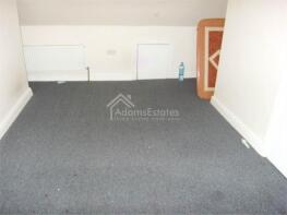 8b, Calder Road, Ravensthorpe, Dewsbury WF13 3JS