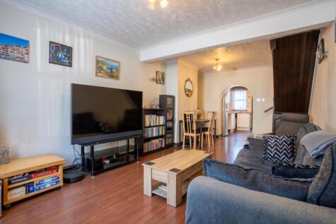 Lower Range Road, Gravesend, Kent, DA12 2QL