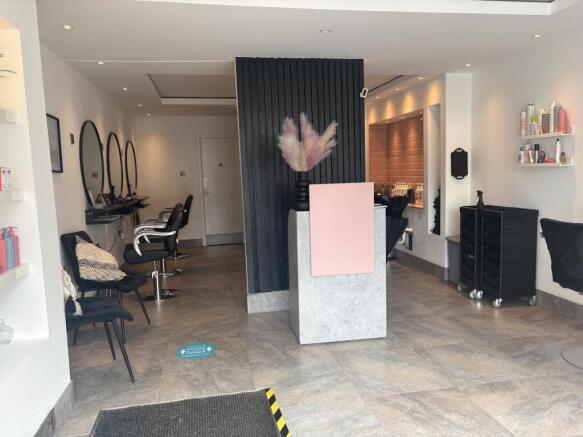 Unit 3, 38 Stewart St, Milngavie  - 002.jpeg