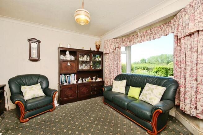 2 bed Detached Bungalow for sale Image 6