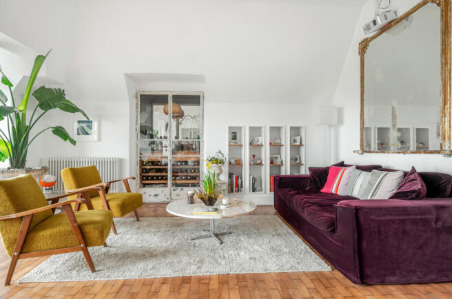 1414781-23-698b74...