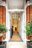 43, Rosary Gardens, London SW7 4NQ