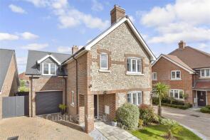 16, Abbots Field, Arundel BN18 0GE