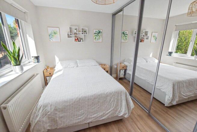 3 bed Town House for sale Image 5