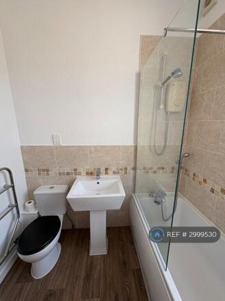 2 bed Flat to rent Image 8